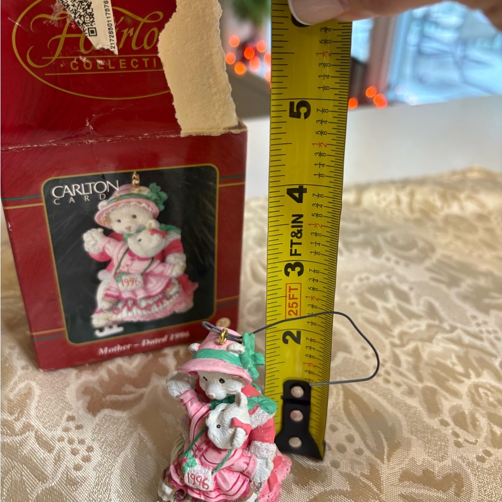 Carlton Cards 1996 Mother Bear Ornament - Pink and Green - Picture 9 of 9